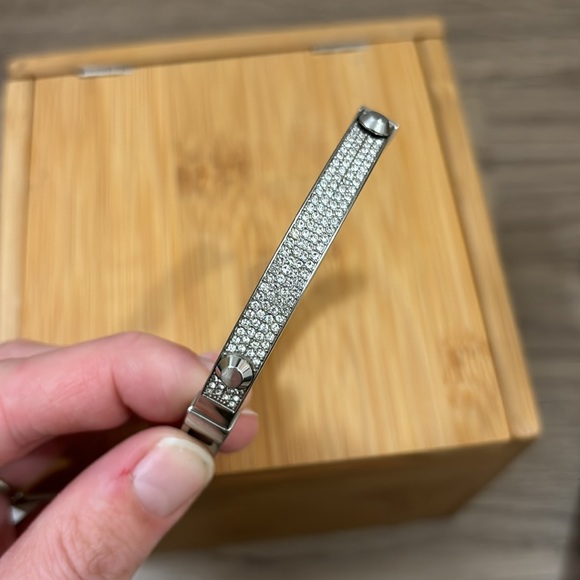 💎3/$50💎 Michael Kors Silver Diamond Pave Bracelet - Picture 5 of 5